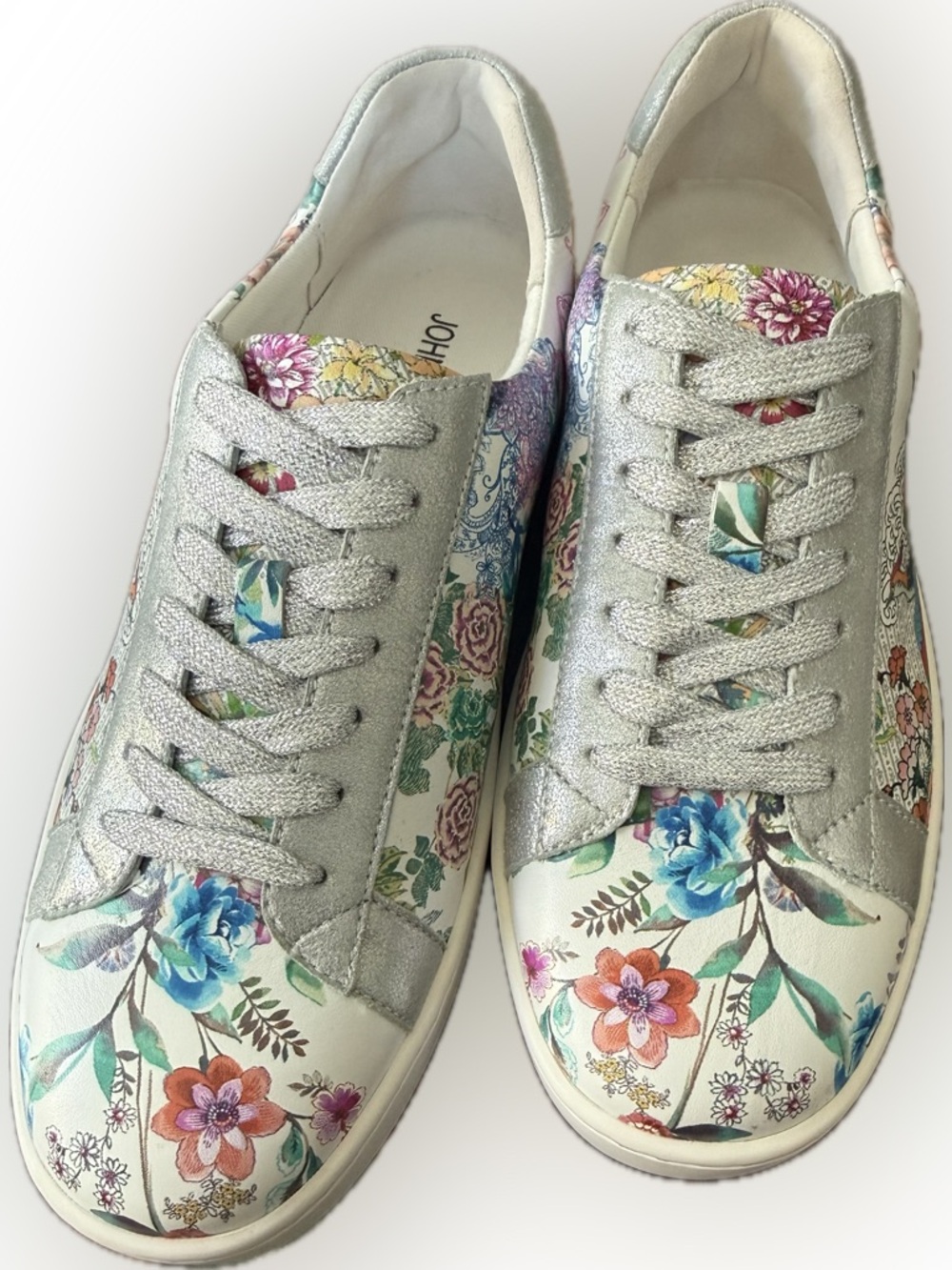 Johnny Was Silver and Floral Dreamer Sneaker Women’s 7.5 New!